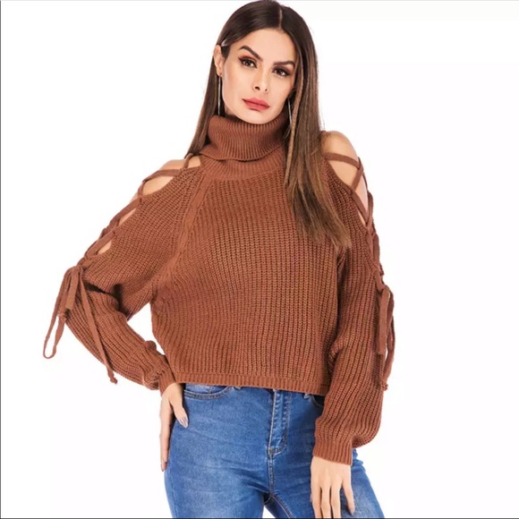 Only 1 left❤️New! cold shoulder crop sweater - Picture 2 of 4